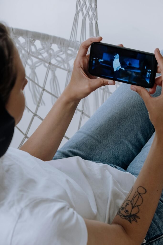 How to Start a YouTube Channel and Make Money in 2025